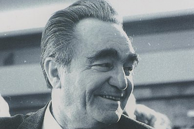 Spomenik legendarnom gradonačelniku napokon je završen: Poznato kada će i gde biti postavljen! (FOTO)