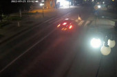 Automobilom pokosio ženu na pešačkom prelazu, podlegla povredama u bolnici (UZNEMIRUJUĆI VIDEO)