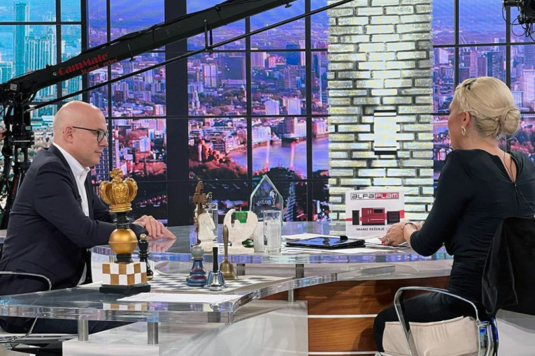 Budući potpredsednik Vlade o aktuelnim temama: Vučević o pritiscima na Vučića - "Granice se ne menjaju kao u Riziku"