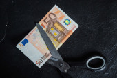 Povećan deficit tekućeg računa evrozone za šest milijardi evra