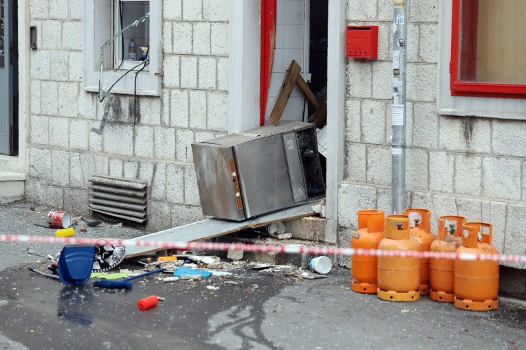 Snažna eksplozija u Splitu: Više osoba povređeno nakon detonacije u ugostiteljskom objektu! (FOTO)