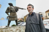 Jedini živi potomak velikog srpskog junaka: Zoran je isti Tanasko Rajić, po njegovom liku rađen je spomenik heroju boja na Ljubiću (FOTO)