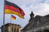 Smanjivanje budžeta zbog enormne inflacije: Nemačka planira da prepolovi pomoć za izbeglice!