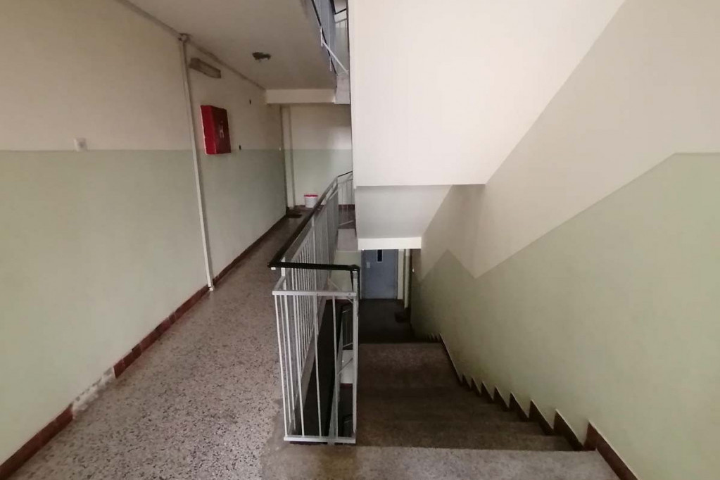 Odete na letovanje, kad se vratite zateknete upravnika u stanu! Evo kad ima pravo da obije vrata - ovo mnogi nisu znali!