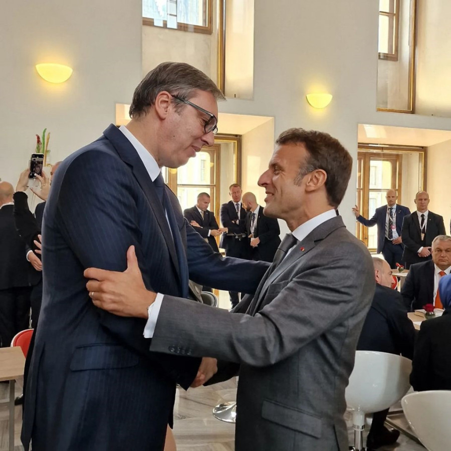 Nedelja usred srede: Bin Zajed u Beogradu, sankcijama protiv Rusije pogađaju i Srbiju, asfalt do Sopoćana i vuneni prsluk za Vučića