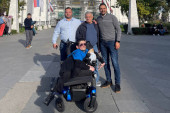 Dobro se dobrim vraća: CarGo obradovao kolegu sa cerebralnom paralizom