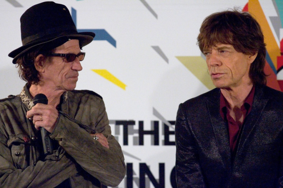 Džeger je imao afere i s kolegama iz benda? Šok detalji veoma duge liste ljubavnika pevača „Rolingstonsa"!