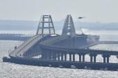 Incident na Krimskom mostu: Čule se eksplozije i prekinut saobraćaj, veruje se da ima i poginulih