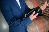 Ponuđena na prodaju državna vina i rakije iz Smedereva: Početne cene od 120 do 400 dinara