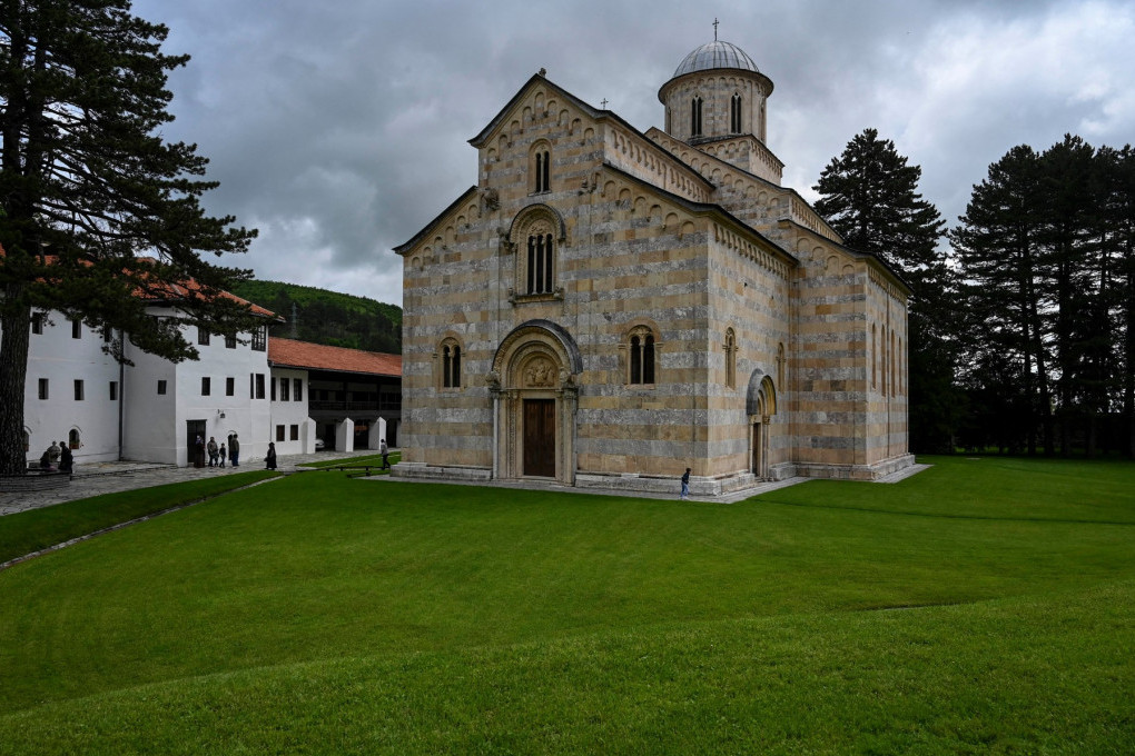 ESI pozvala Prištinu da sprovede odluku suda o manastiru Visoki Dečani