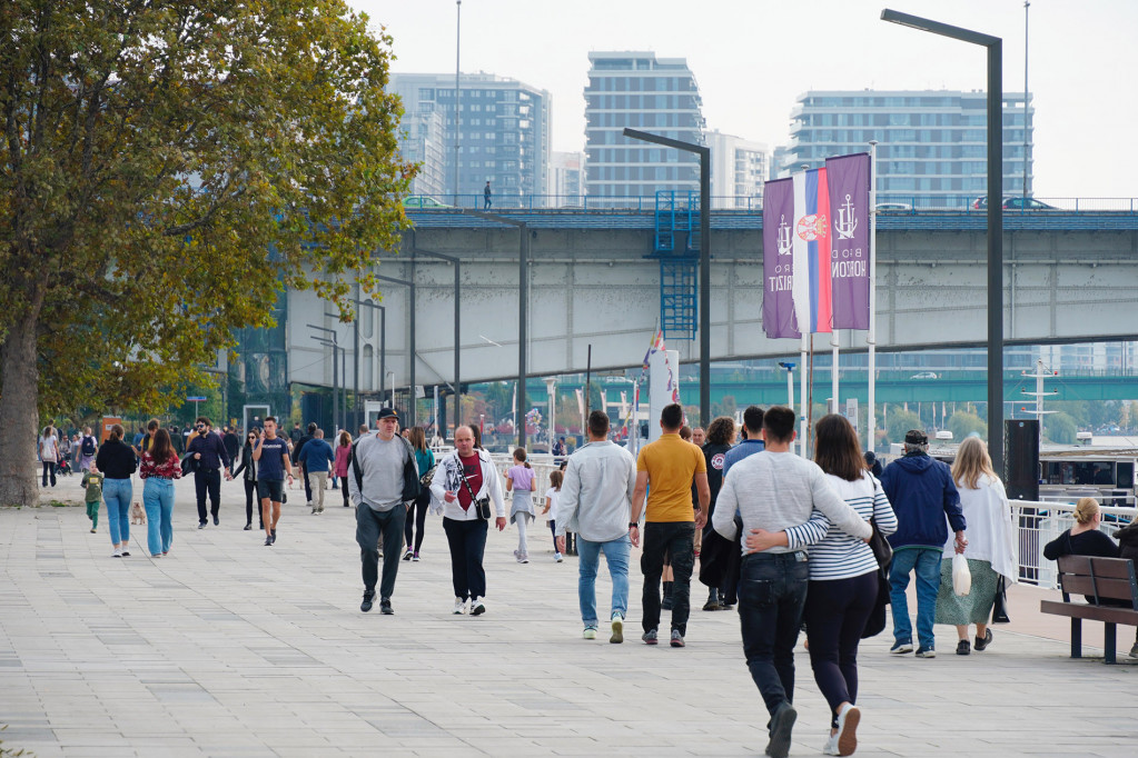 Ponesite kišobran za svaki slučaj: Danas umereno do potpuno oblačno, a ponegde može i da pljusne!