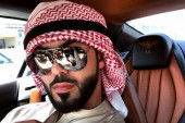 Ovo je najlepši Arapin na svetu: Hvalio se da je iz Saudijske Arabije proteran zbog lepote, a istina je potpuno drugačija (FOTO/VIDEO)