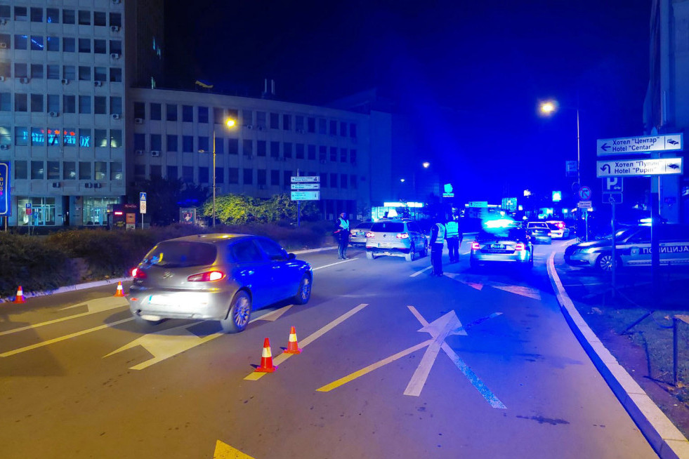 Lančani sudar na auto-putu kod Vrčina: Jedna osoba povređena (VIDEO)