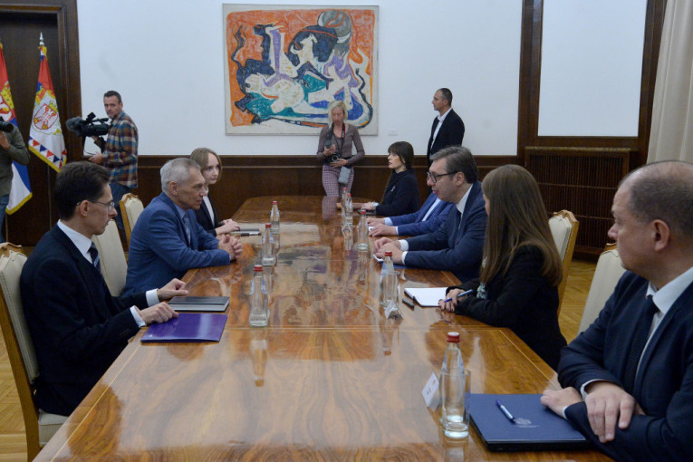 Predsednik Srbije sastao se sa ruskim ambasadorom: Vučić i Bocan-Harčenko o aktuelnim temama