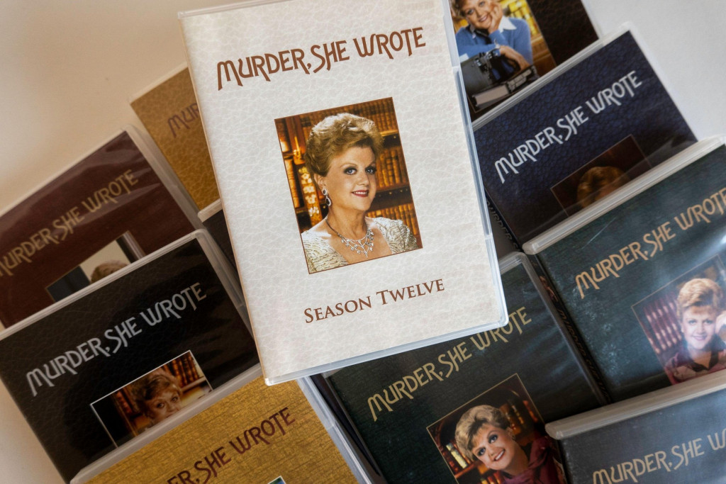 Džejmi Li Kertis u glavnoj ulozi u rimejku čuvene serije: Da li će doživeti veliki uspeh kao originalna priča? (FOTO/VIDEO)