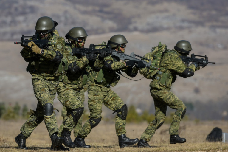 Dvostruki aršini Hrvatske: Lupili sankcije Rusiji, a pregovaraju sa Rusima o kupovini vojne opreme