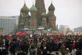 Dan kada je Rusija ponovo krštena: Kako je posle 73 godine represije održana prva liturgija u Moskvi