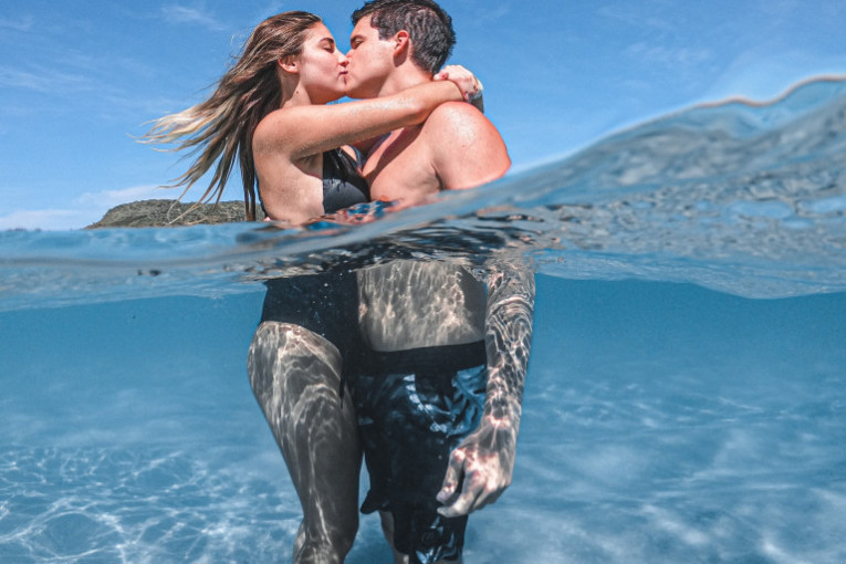 Nije sve u mišićima: Bucmasti muškarci mogu duže da izdrže u krevetu, a za to je kriv jedan hormon