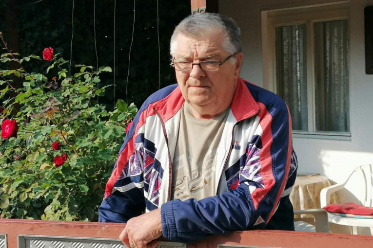 Majka ubijene devojčice (2) slomljena od tuge nije mogla pred novinare: Komšije u šoku - Poslednji put kad sam ih video su delovali srećno