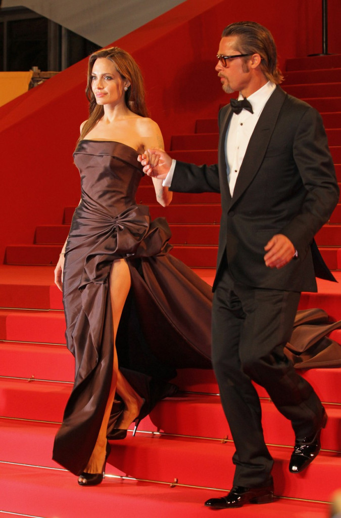 Kao sav normalan svet: Anđelina Džoli uhvaćena sa ćerkom u marketu, a zbog jedne stvari je njena naslednica svima misterija (FOTO)