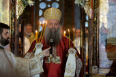 Dirljiva poruka patrijarha Porfirija: Patrijarh čestitao Božić - "Da svi slavimo ime Božje u vekove vekova"