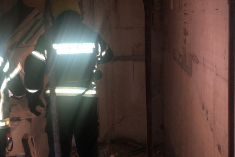 Uhapšen u podrumu: Stanari uhvatili lopova iz Leskovca