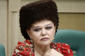 Ruska političarka postala hit na društvenim mrežama zbog autentičnog načina šminkanja i neobične frizure