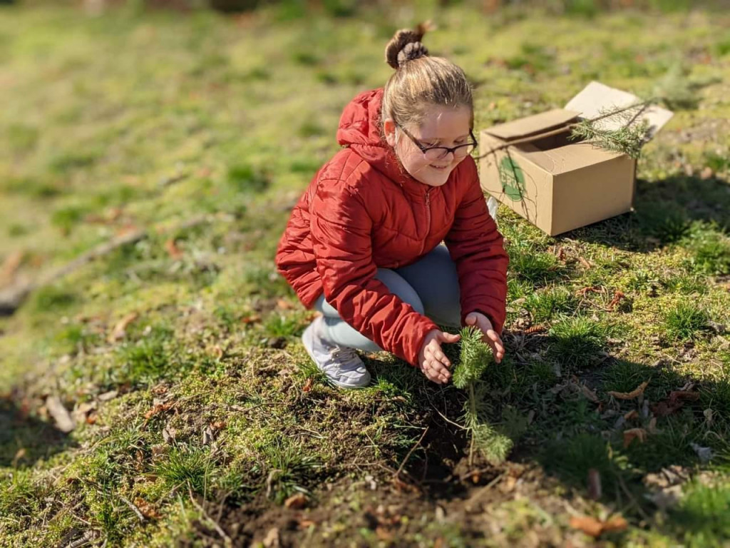 Lejla ima samo pet godina a tečno progovorila ruski zahvaljući crtanim filmovima: Roditelji bili u čudu kada im se obratila na ruskom (FOTO)