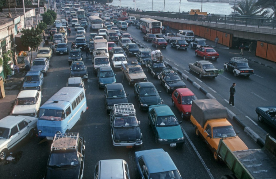 Zamršena umetnost prelaska ulice u Kairu ostavlja turiste u šoku