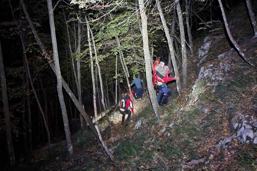 Turista pao u kanjon Grebaje: Pripadnici GSS započeli akciju spasavanja (FOTO)
