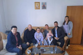 Kancelarija za KiM: Posle 10 godina vratili se na Kosovo, Aksići rešeni da grade novi život