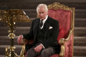 Kralj Čarls pomaže svom osoblju zbog krize - deli im bonuse od 600 funti