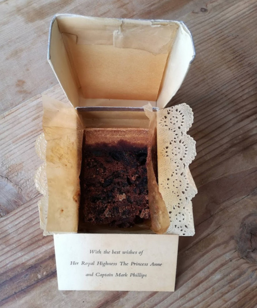 Na prodaju 41 godinu stara voćna torta sa venčanja princa Čarlsa i princeze Dajane