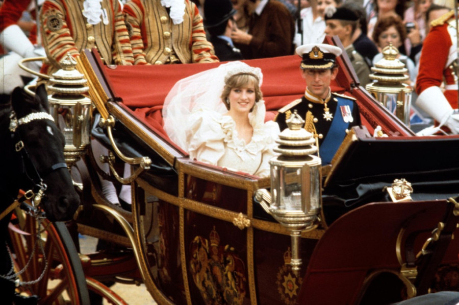 Pisma tek udate princeze Dajane na aukciji: Otkrivaju mnoge tajne, a posebno šta je mrzela (FOTO)