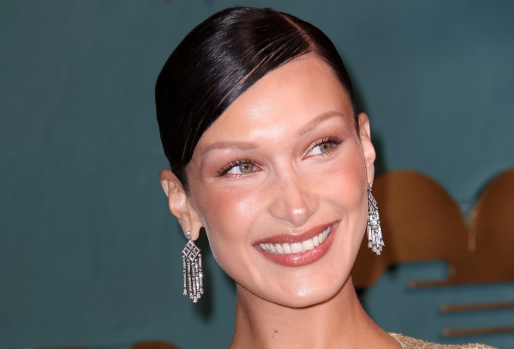 Otac Bele i Điđi Hadid je bio izbeglica: Ćerke ponosne na svoje poreklo objavile njegovu fotografiju