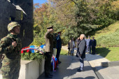Položeni venci na Spomenik sovjetskim veteranima na Avali