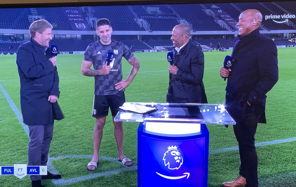 Kakav dan za Mitrogola! Lopta u mreži Aston Vile, umalo tuča sa Brazilcem i slikanje sa arhivatorima i legendama (FOTO)