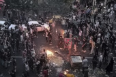 Protesti u Iranu ponovo jačaju: Hiljade ljudi na ulicama tražilo smenu vlasti! (VIDEO)