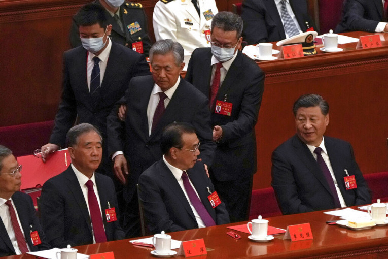 Oglasila se Kina o iznenadnom izlasku bivšeg predsednika: Kako se Hu Đintao našao u centru zbivanja? (VIDEO)