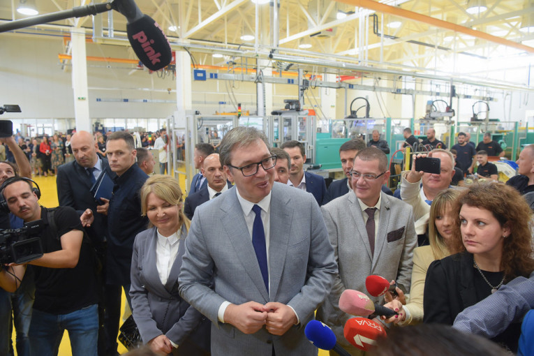 Grejna sezona počinje za pet dana: Predsednik Vučić: "Bez obzira na temperaturu grejaće se"