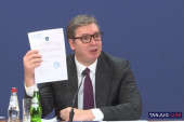 Vučić: Suprotno svim dogovorima Priština ukinula neutralne KS tablice