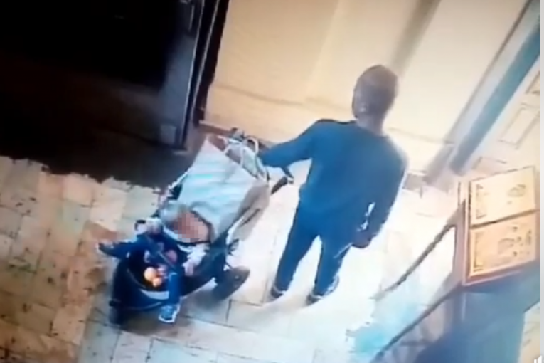 Bruka i sramota! Muškarac se prekrstio pred ikonom u šabačkoj crkvi, pa pokrao ženu i to iz kolica u kojima je bila beba! (VIDEO)