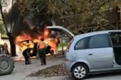 Plamen progutao "mercedes": Izgoreo automobil u Gardinovcima kod Tiltela (VIDEO)