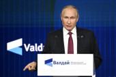 Putin: Rusija je stvorila današnju Ukrajinu i samo ona može da garantuje njen suverenitet