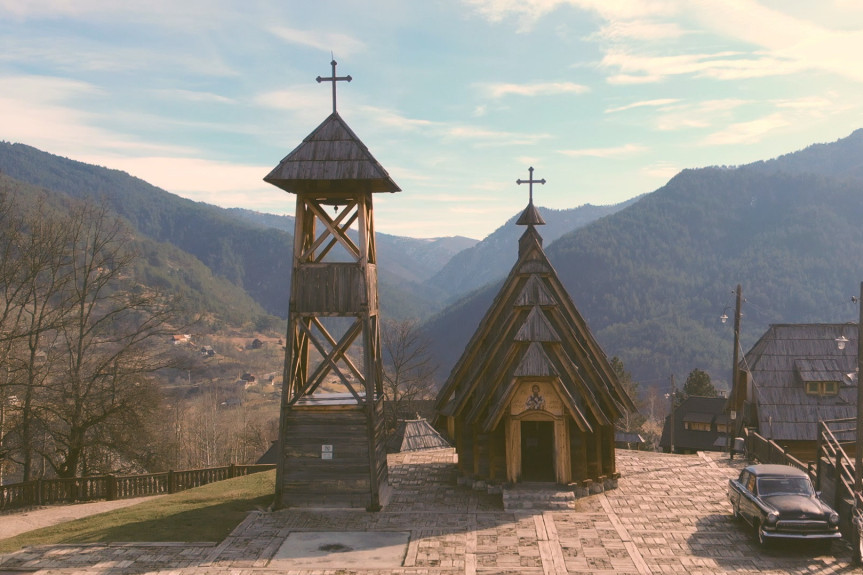 Dva najbolja turistička sela na svetu i ogroman potencijal: Potpisan Protokol o saradnji između Mokre Gore i Solčave iz Slovenije