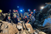 Slovenka poginula na Kritu kada se stena obrušila na apartmane: Sin izvučen iz ruševina (VIDEO)