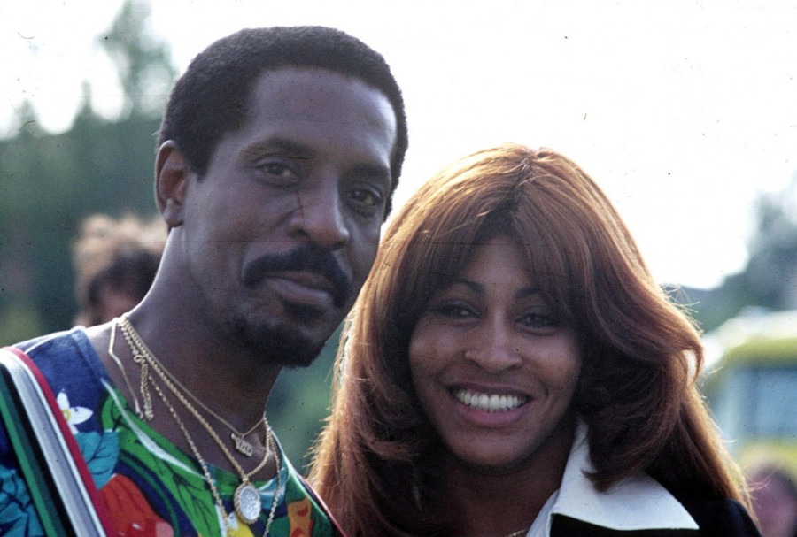 Preminuo pevač čuvenog srpskog benda u 55. godini