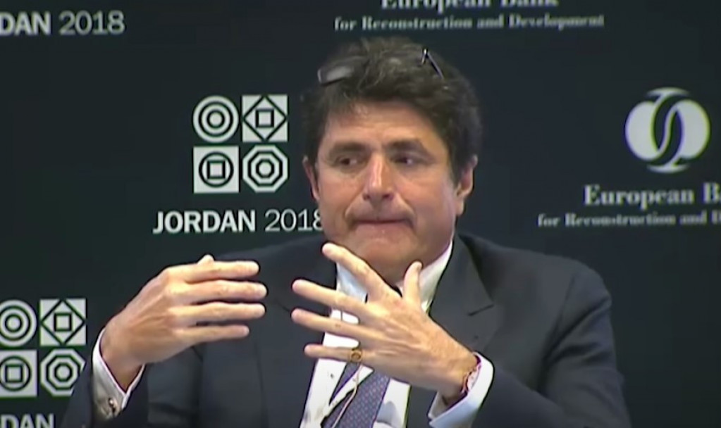 CRNO NA BELO! Evo zašto je Šolak toliko pobesneo: Telekom niže uspeh za uspehom, Junajted grupa propada!