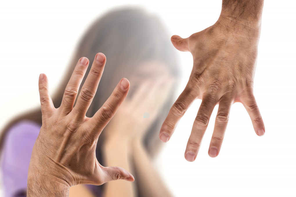 Hapšenje na Svetog Nikolu: Otac pretukao ćerku? Devojčica u školu došla plava od modrica