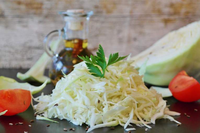Dodajte jedan sastojak na kraju kako biste poboljšali ukus kupus salate, biće kao iz restorana